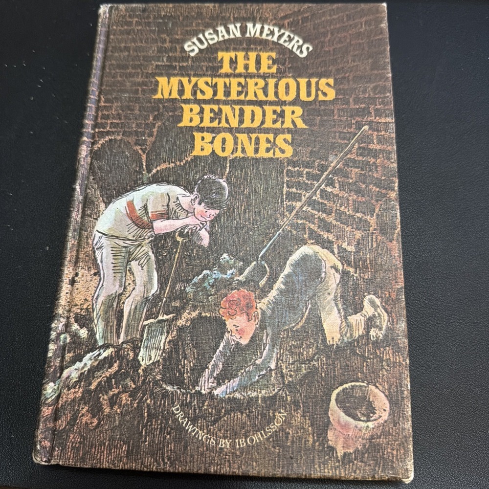 THE MYSTERIOUS BENDER BONES SUSAN MEYERS HC 1970 WEEKLY READER!